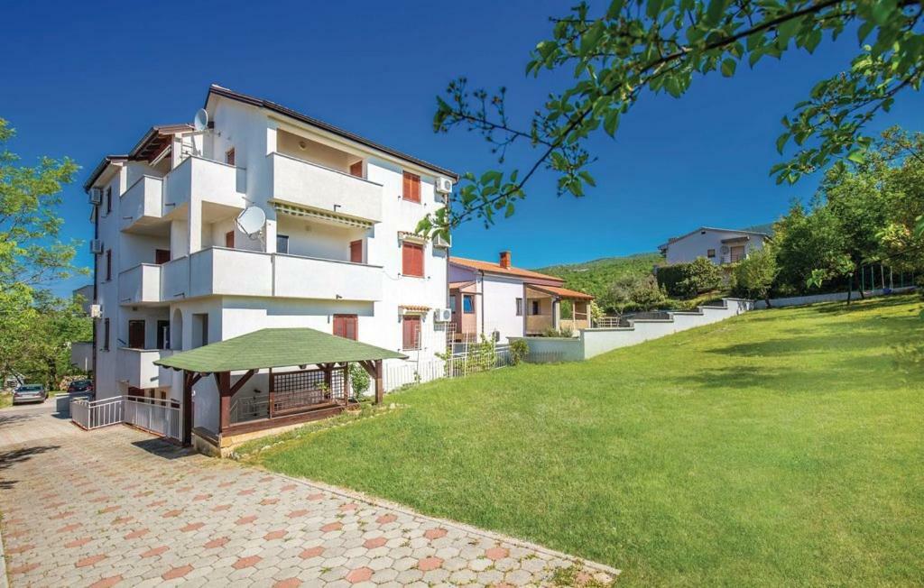 Amz Ap3 Apartment Ядраново Екстериор снимка